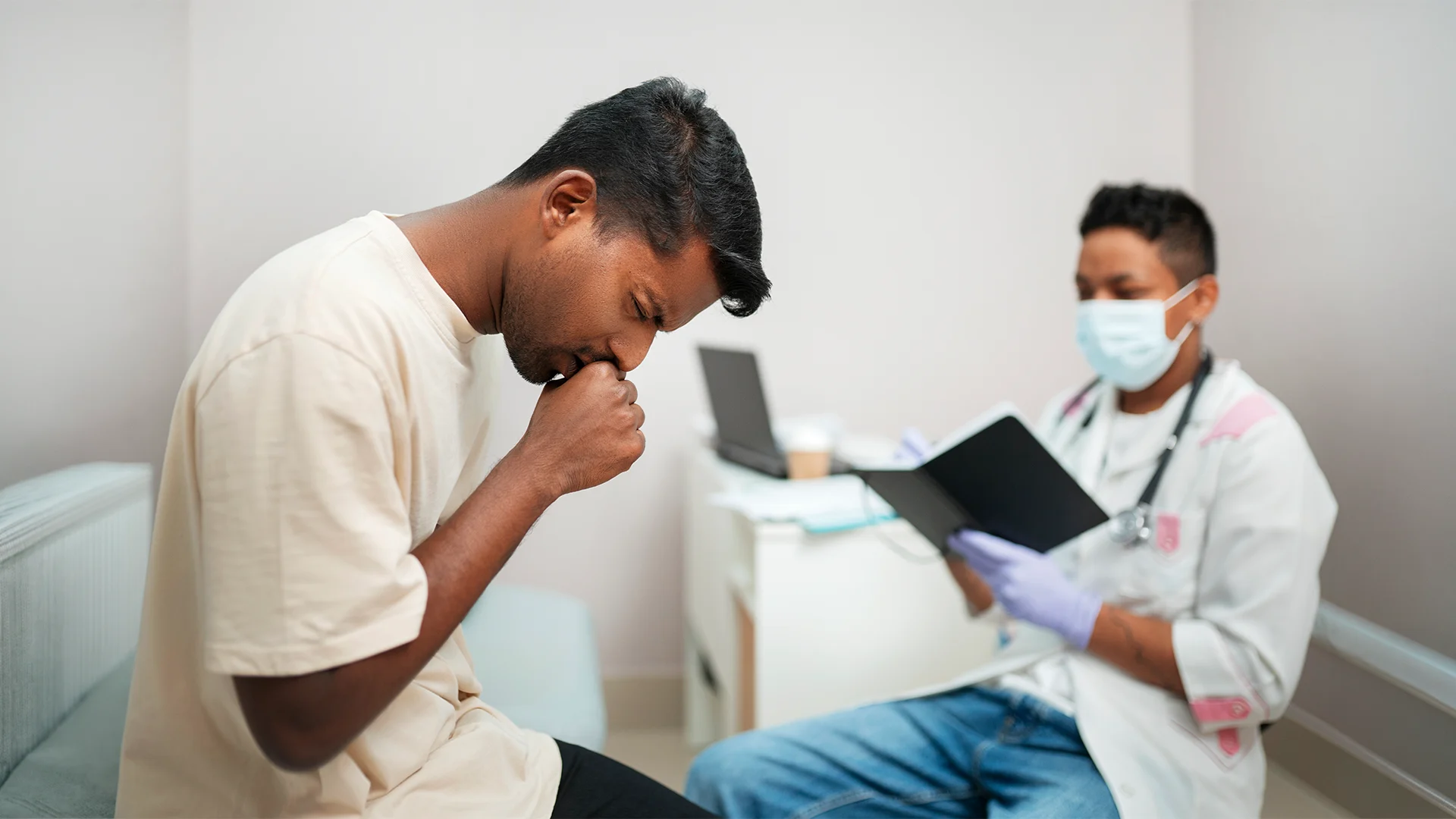 Tuberculosis Symptoms in the Early Stage: Signs That Need Attention